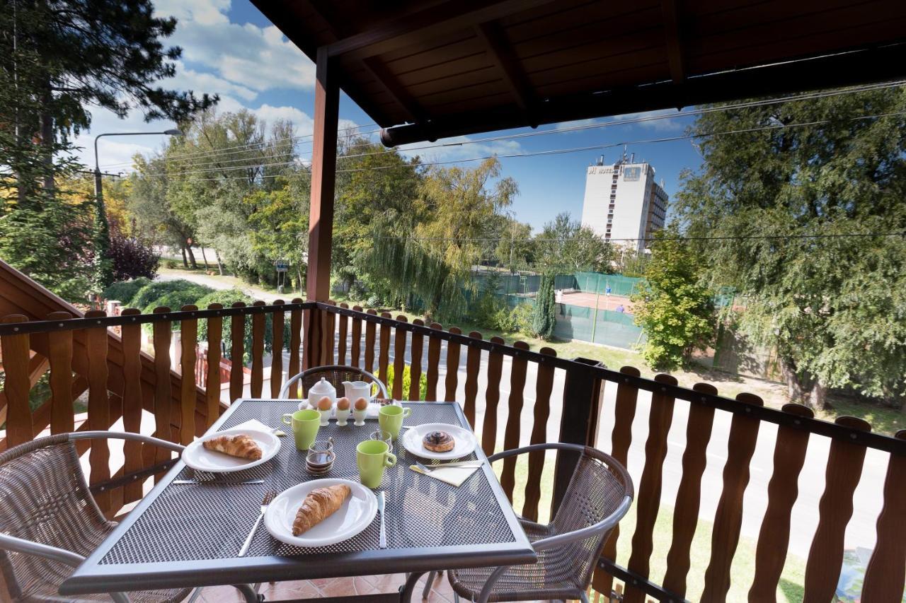 Holiday House Siófok Exterior foto